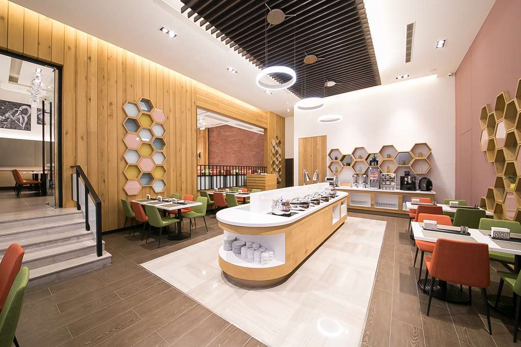 โรงแรมกลอรี ไฟน์ ไถหนาน ร้านอาหาร รูปภาพ