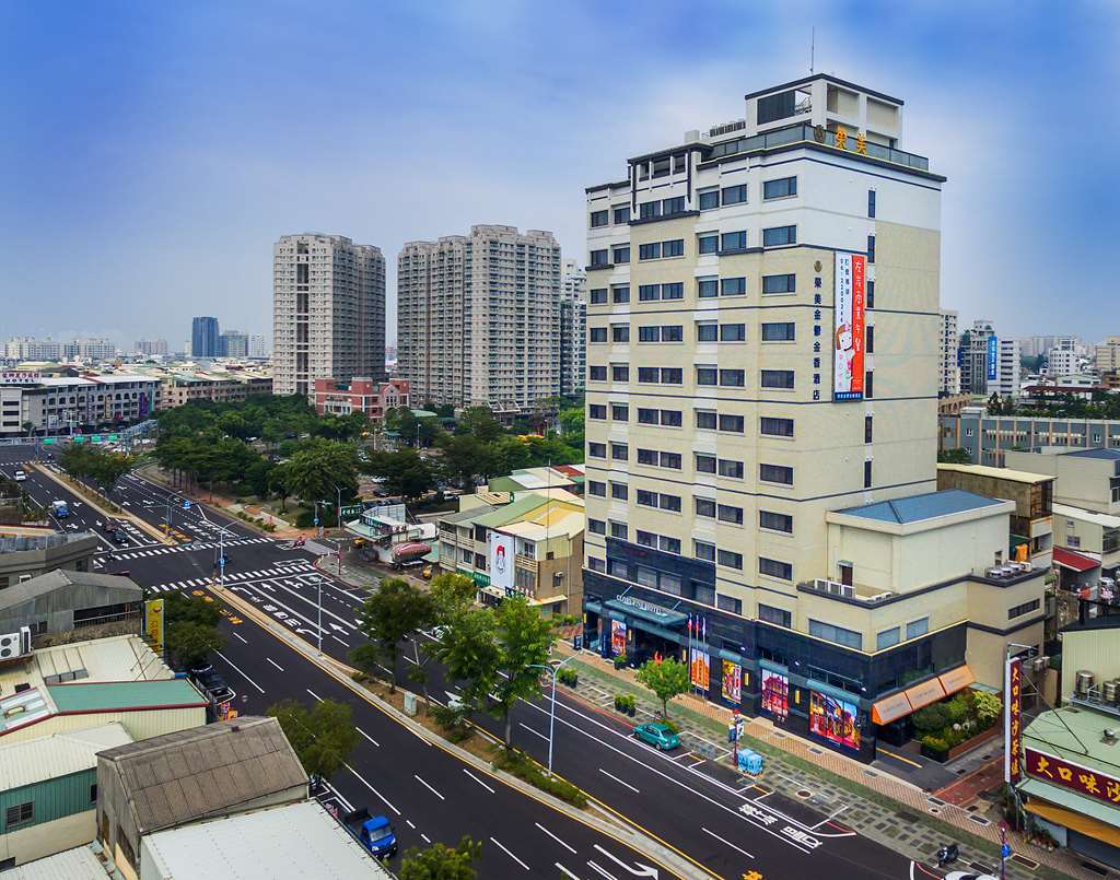 โรงแรมกลอรี ไฟน์ ไถหนาน ภายนอก รูปภาพ